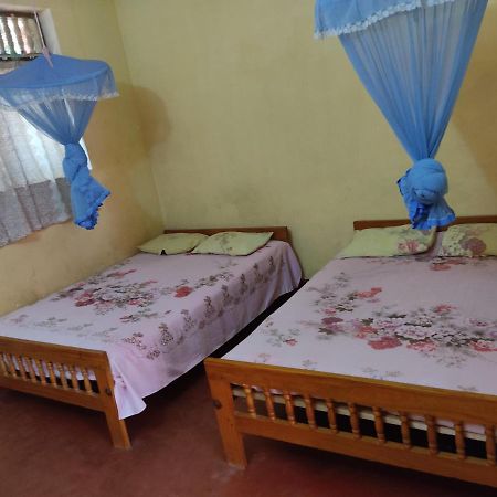 Isuruma Rest Катарагама Номер фото